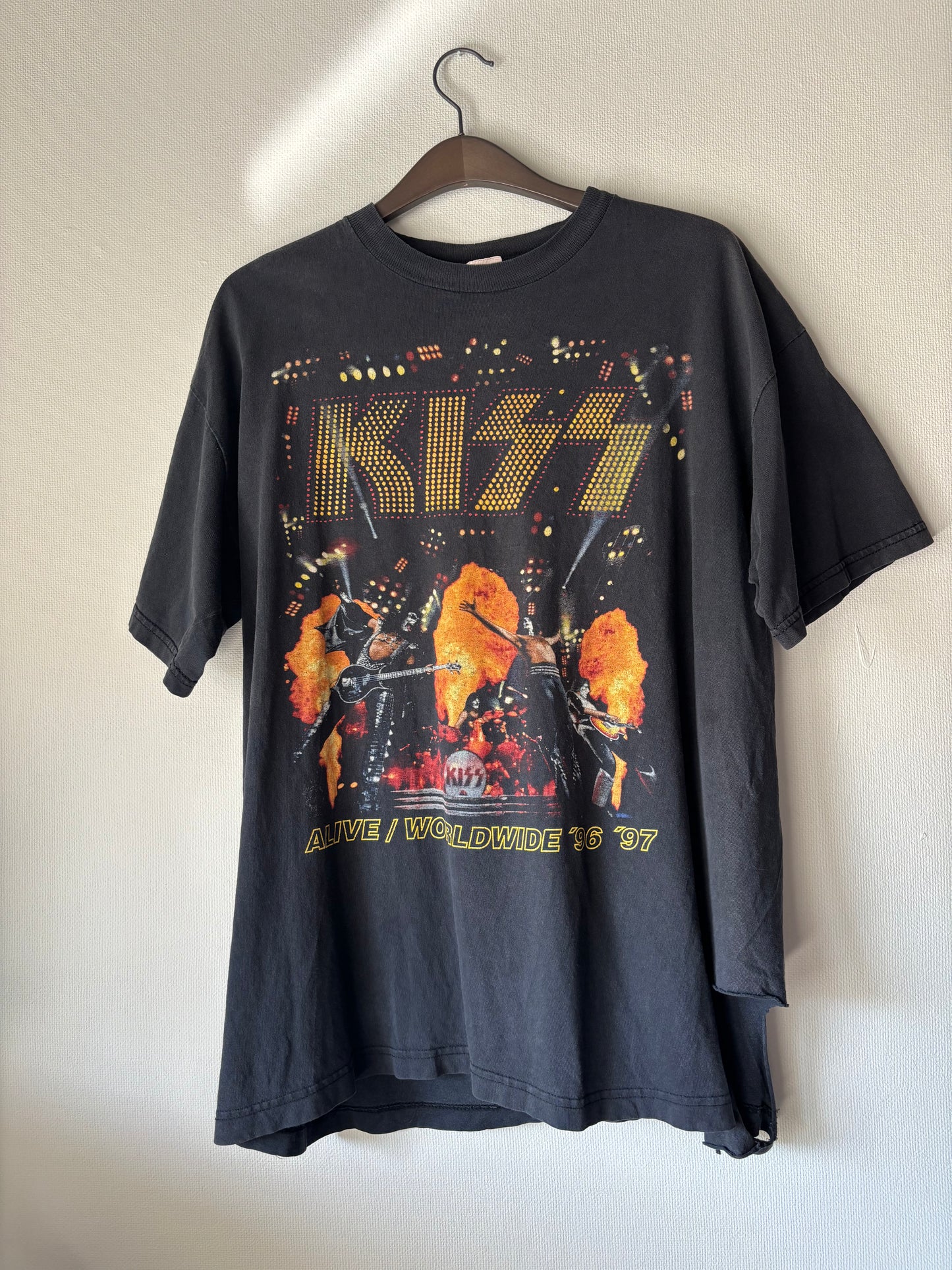 Kiss