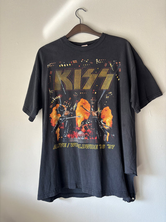 Kiss